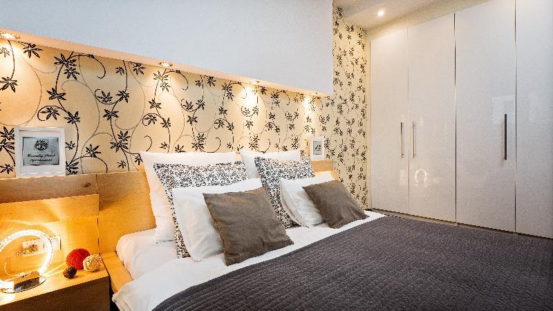 Apartamenty Design Centrum-Garbary Street Poznań Exteriör bild